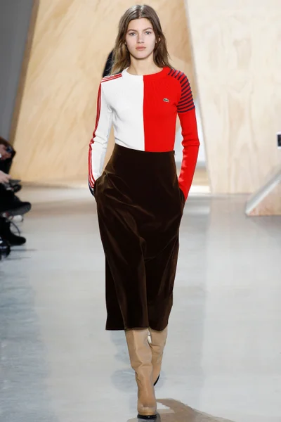 Look 15